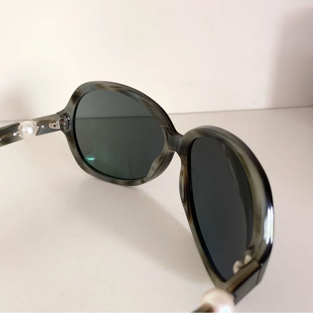 Chanel round tortoise shell Pearl sunglasses